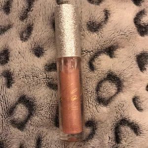 LE Mariah Carey Lipglass is Dreamlover